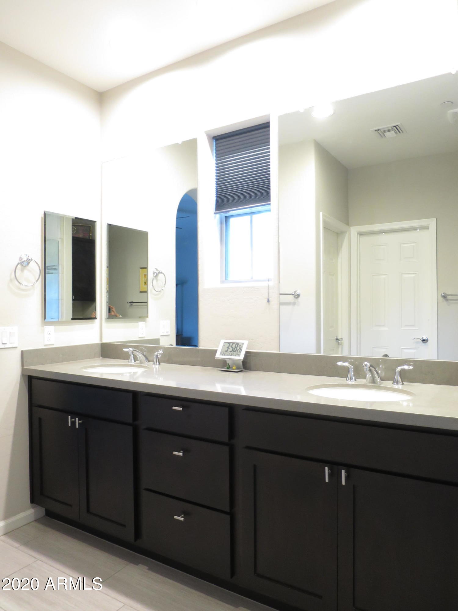 3935 East Rough Rider Road, Unit 1325 Phoenix, AZ 85050 - Photo 28 of 60 28