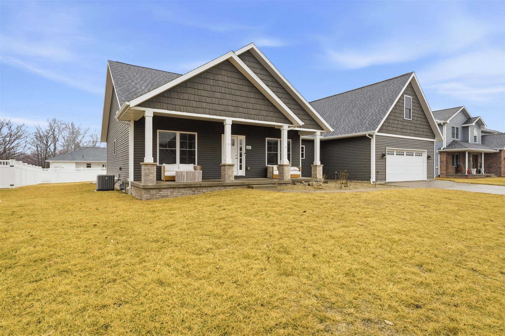 404 Victoria Drive Washington, IL 61571 - Photo 2 of 29