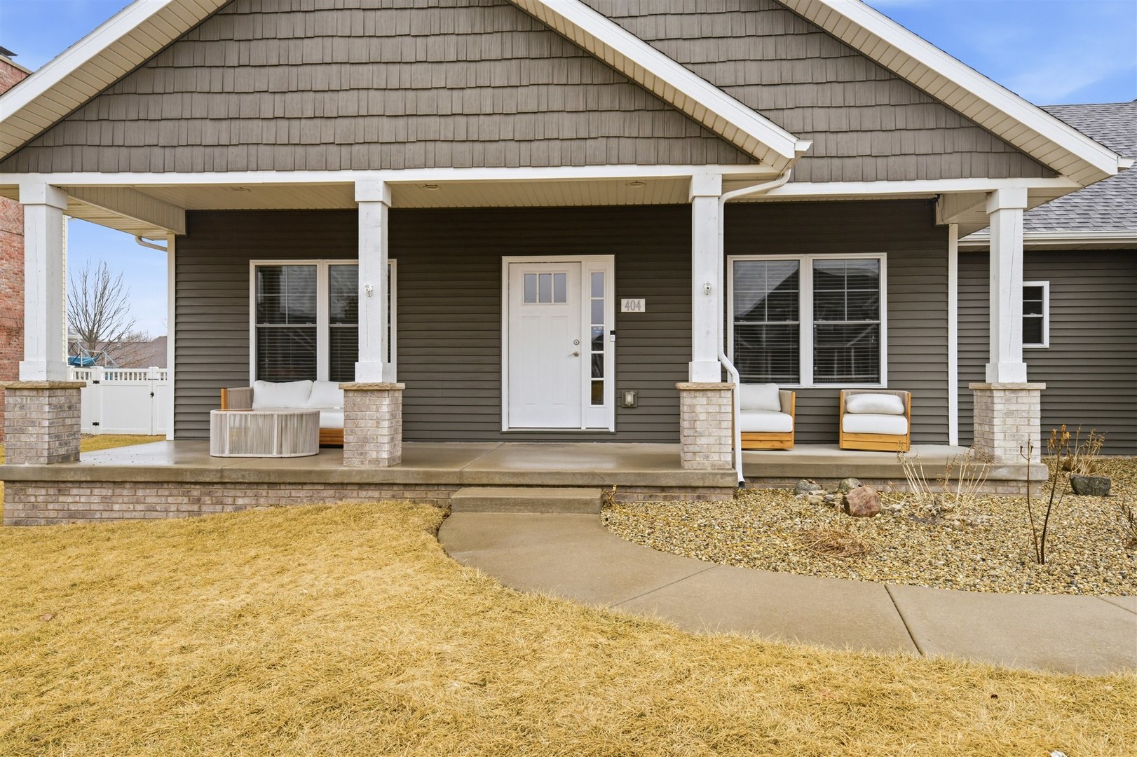 404 Victoria Drive Washington, IL 61571 - Photo 3 of 29