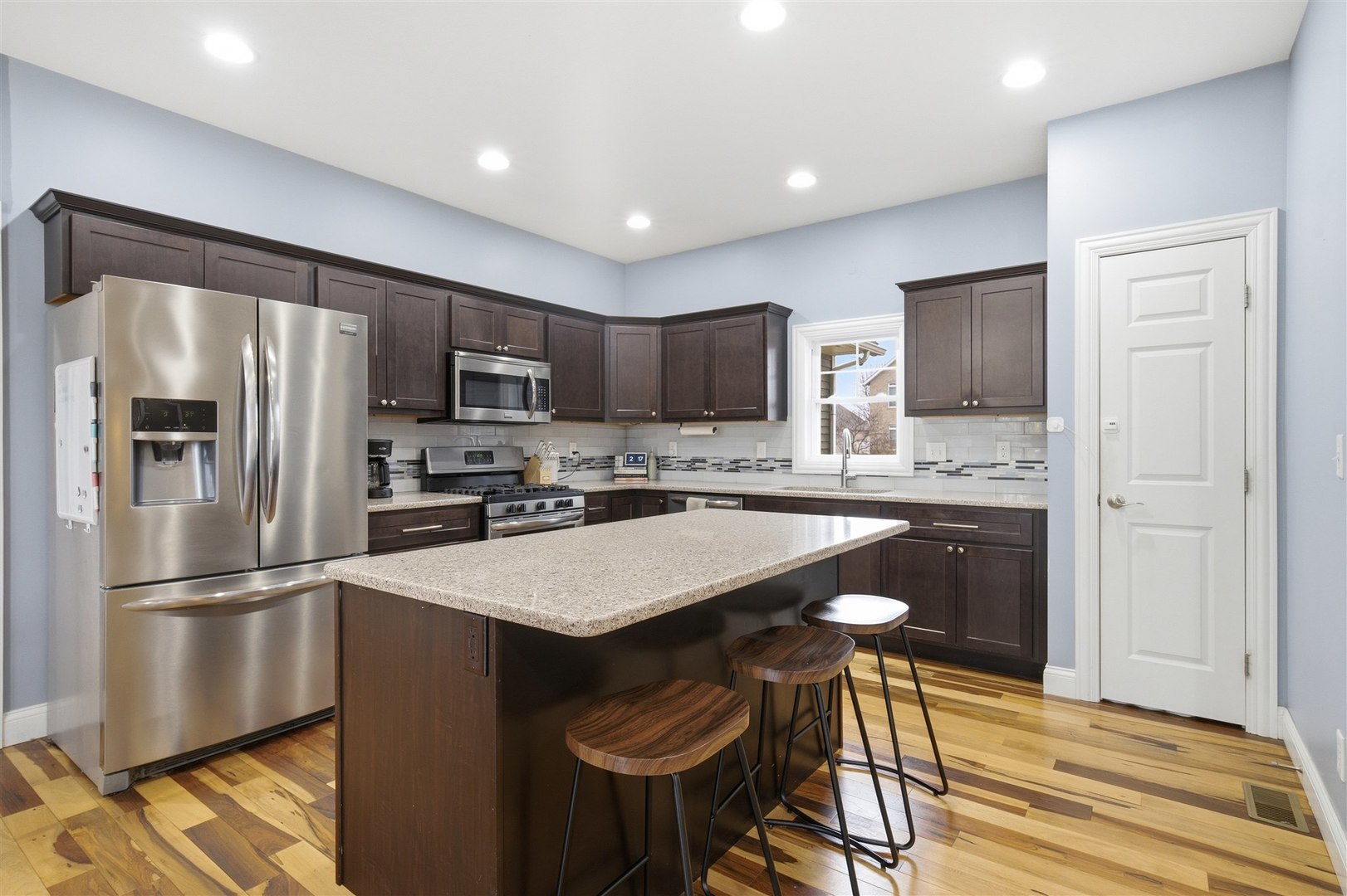 404 Victoria Drive Washington, IL 61571 - Photo 8 of 29