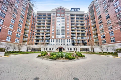 $2,375,000 | 55 West Delaware Place, Unit 1120, Chicago, IL 60610