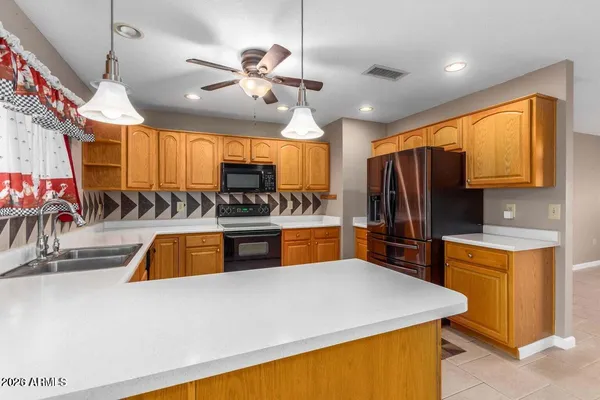 $1,950 | 12630 North Blue Ridge Drive, Sun City, AZ 85351