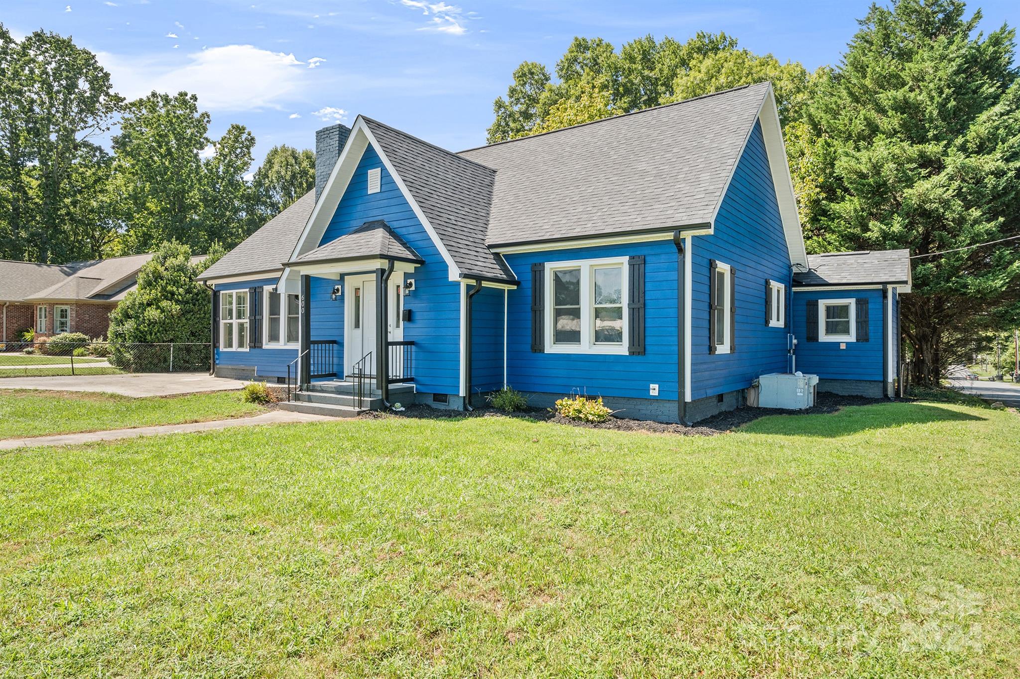 600 North Main Street Stanley, NC 28164 - Photo 3 of 36