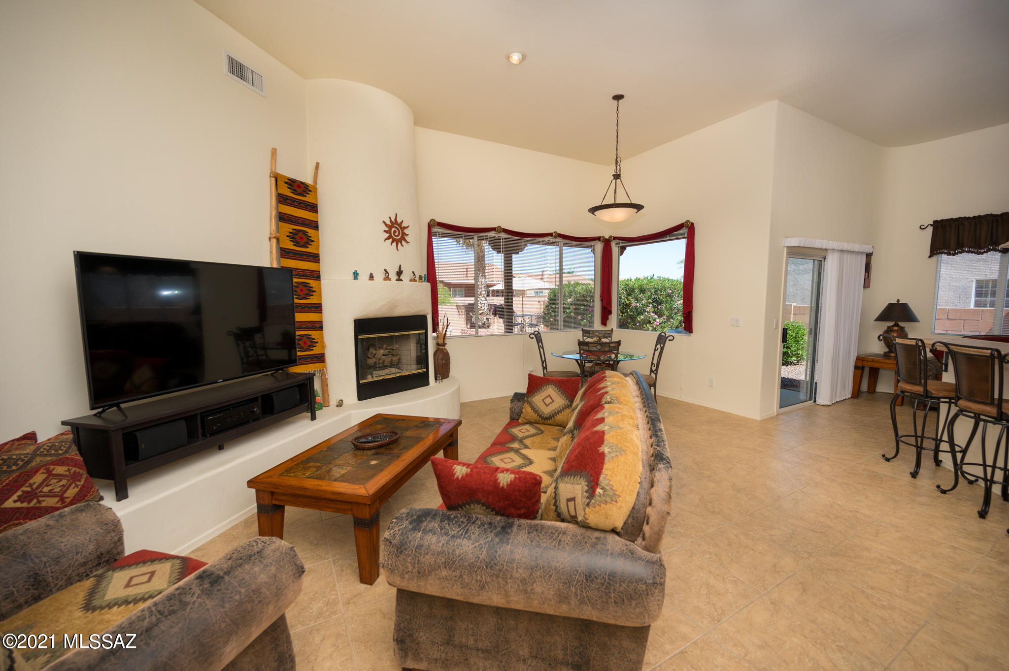 348 Via Bella Donna Rio Rico, AZ 85648 - Photo 10 of 37