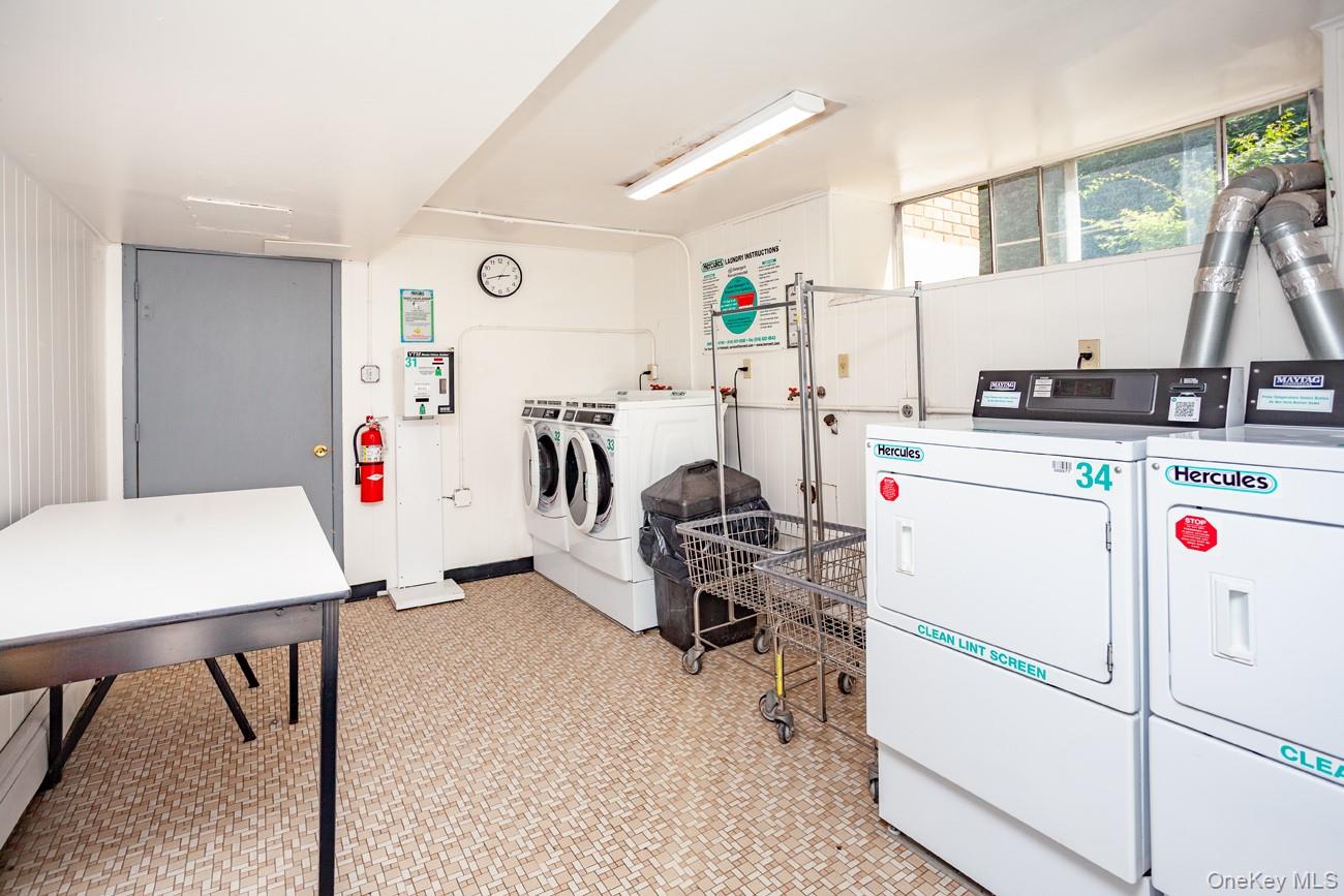 1840 Crompond Road, Unit 7B8 Peekskill, NY 10566 - Photo 19 of 22