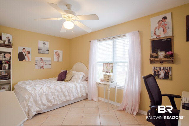 2300 East 4th Street Gulf Shores, AL 36542 - Photo 2 of 26 Guest Room #1