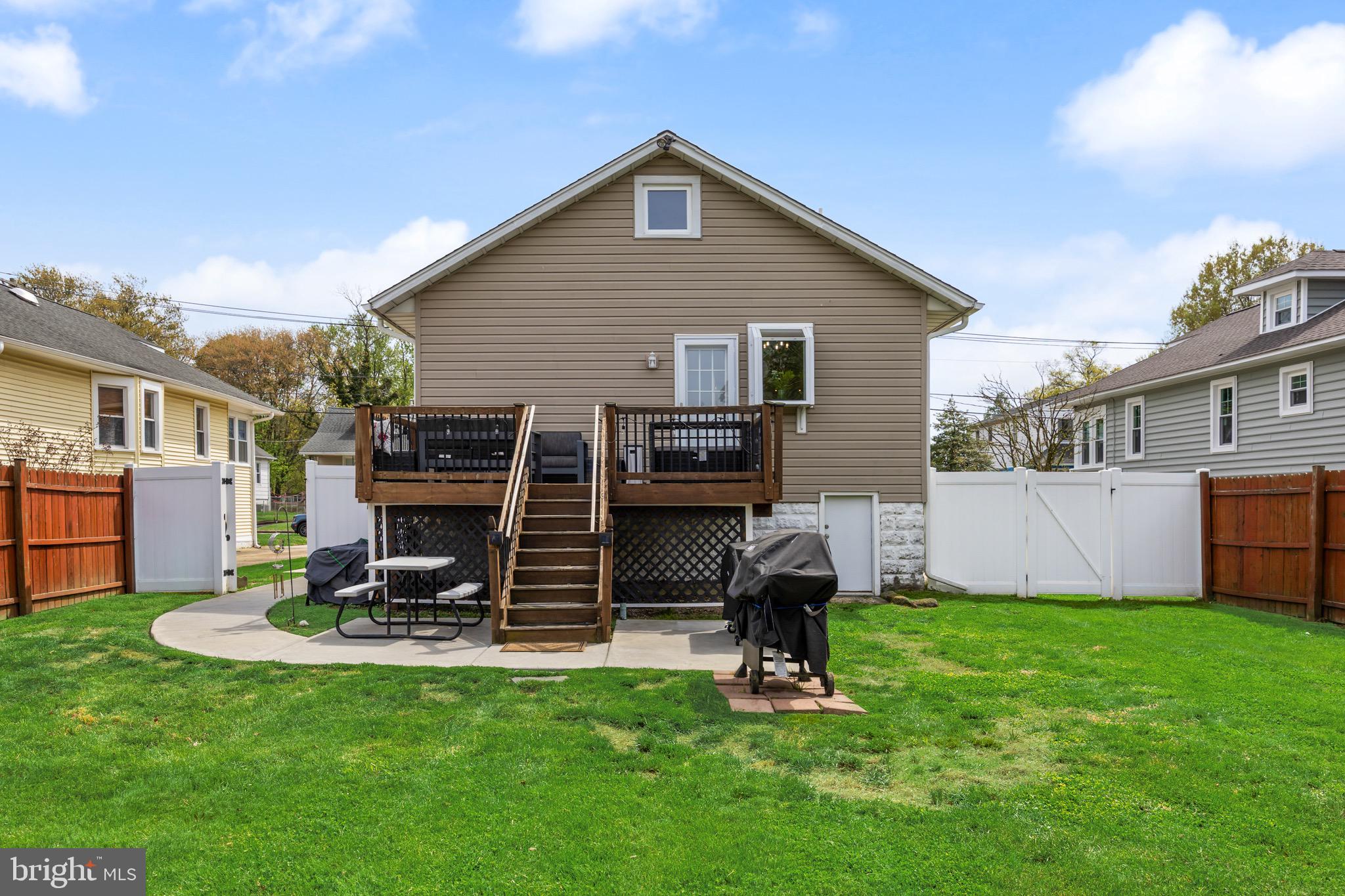 61 Gradwell Avenue Maple Shade, NJ 08052 - Photo 27 of 32
