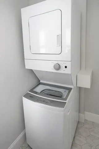 $4,100 | 12 Gordon Terrace, Unit 2, Newton, MA 02458