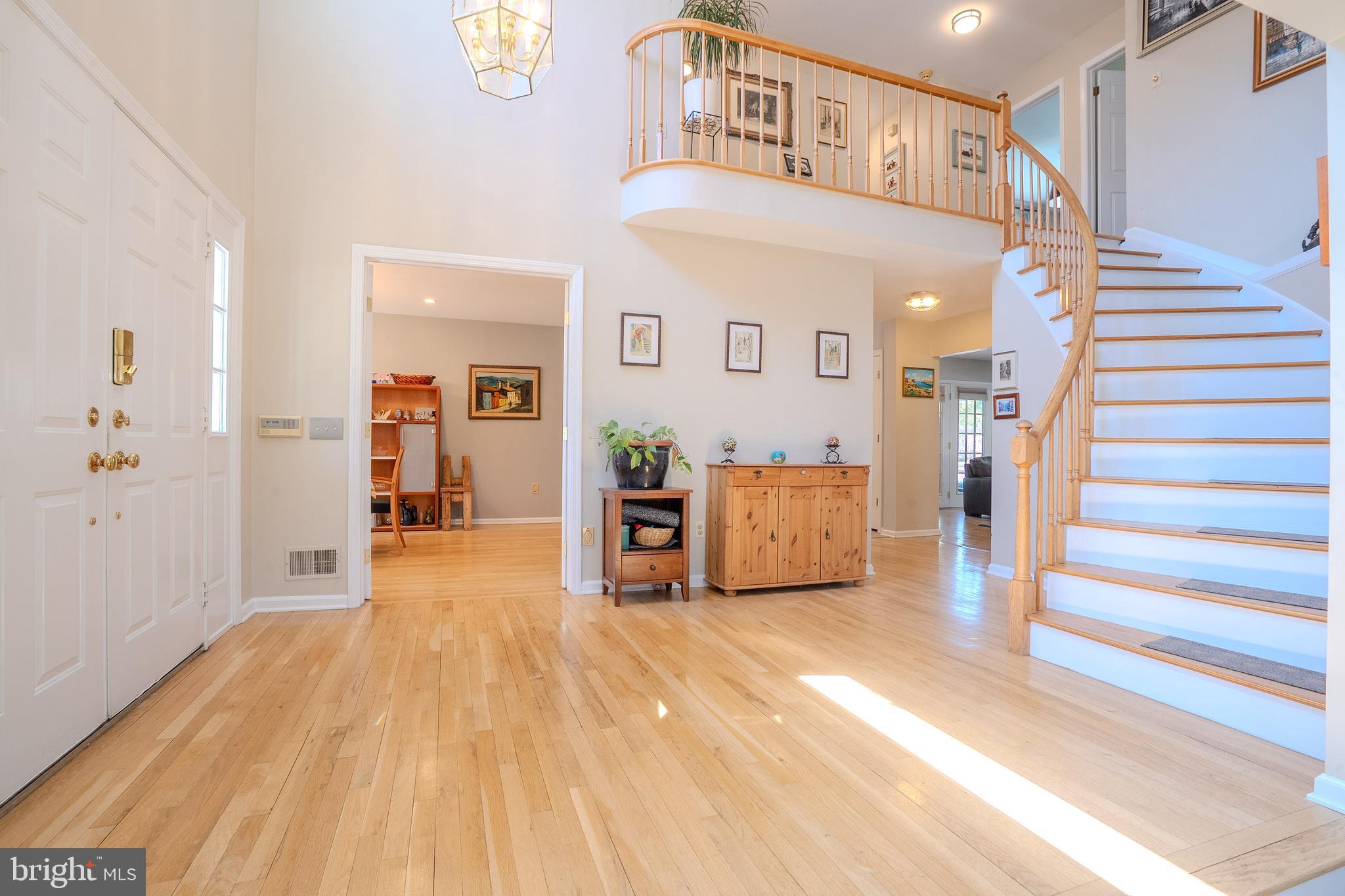 26 Baldwin Street Pennington, NJ 08534 - Photo 15 of 72 Gracious 2 story foyer