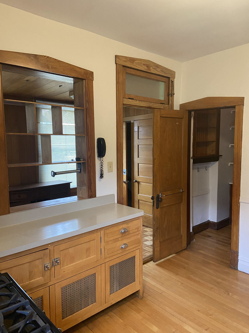 Undisclosed Address Oak Park, IL 60302 - Photo 7 of 11