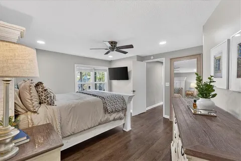 $395,000 | 5507 Roe Boulevard, Roeland Park, KS 66205