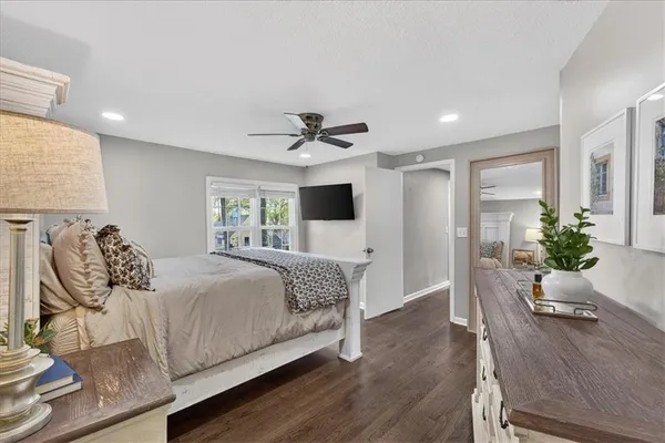 $395,000 | 5507 Roe Boulevard, Roeland Park, KS 66205