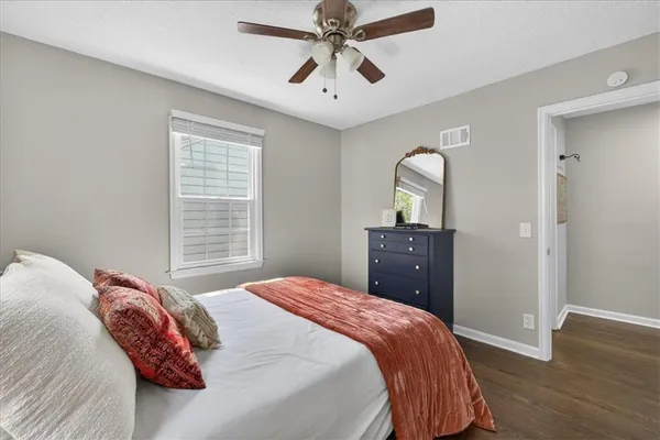 $395,000 | 5507 Roe Boulevard, Roeland Park, KS 66205