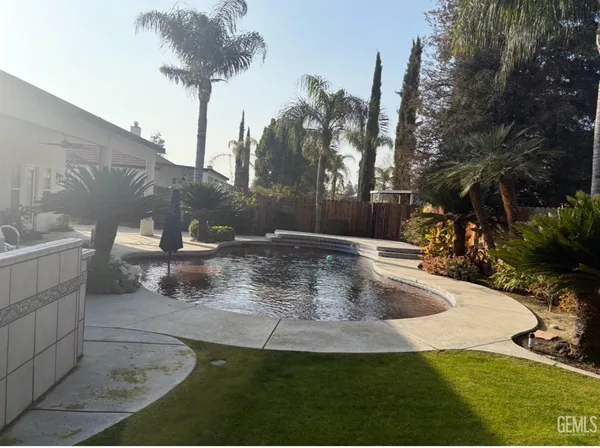 a view of a outdoor space