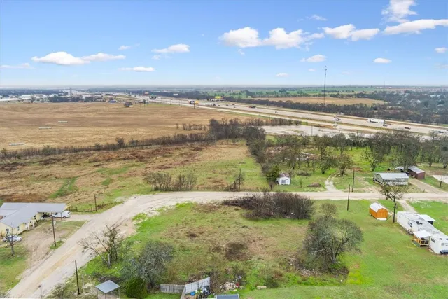 $69,900 | 208 Evergreen Street, Eddy, TX 76524