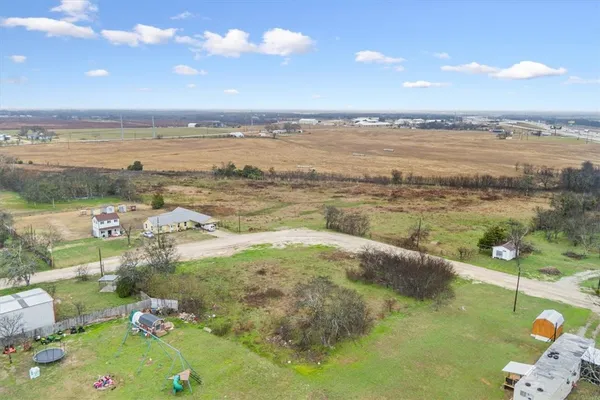 $69,900 | 208 Evergreen Street, Eddy, TX 76524