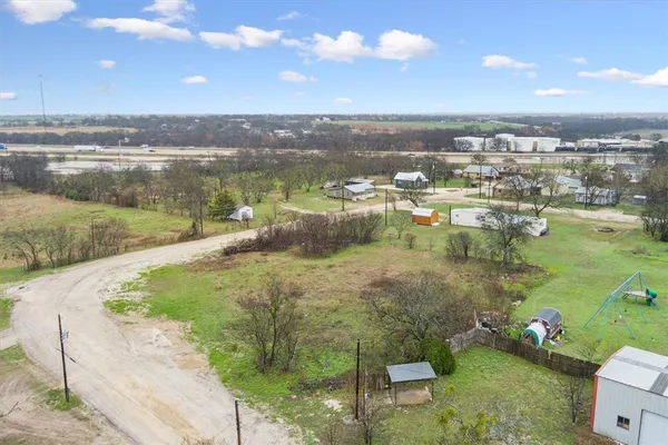 $69,900 | 208 Evergreen Street, Eddy, TX 76524