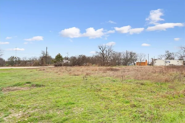 $69,900 | 208 Evergreen Street, Eddy, TX 76524