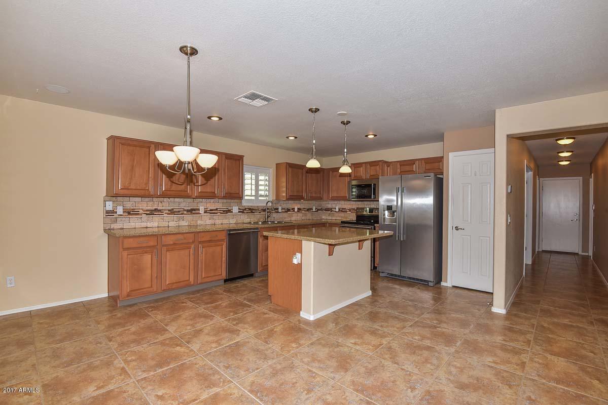 17424 West Boca Raton Road Surprise, AZ 85388 - Photo 12 of 38 Kitchen