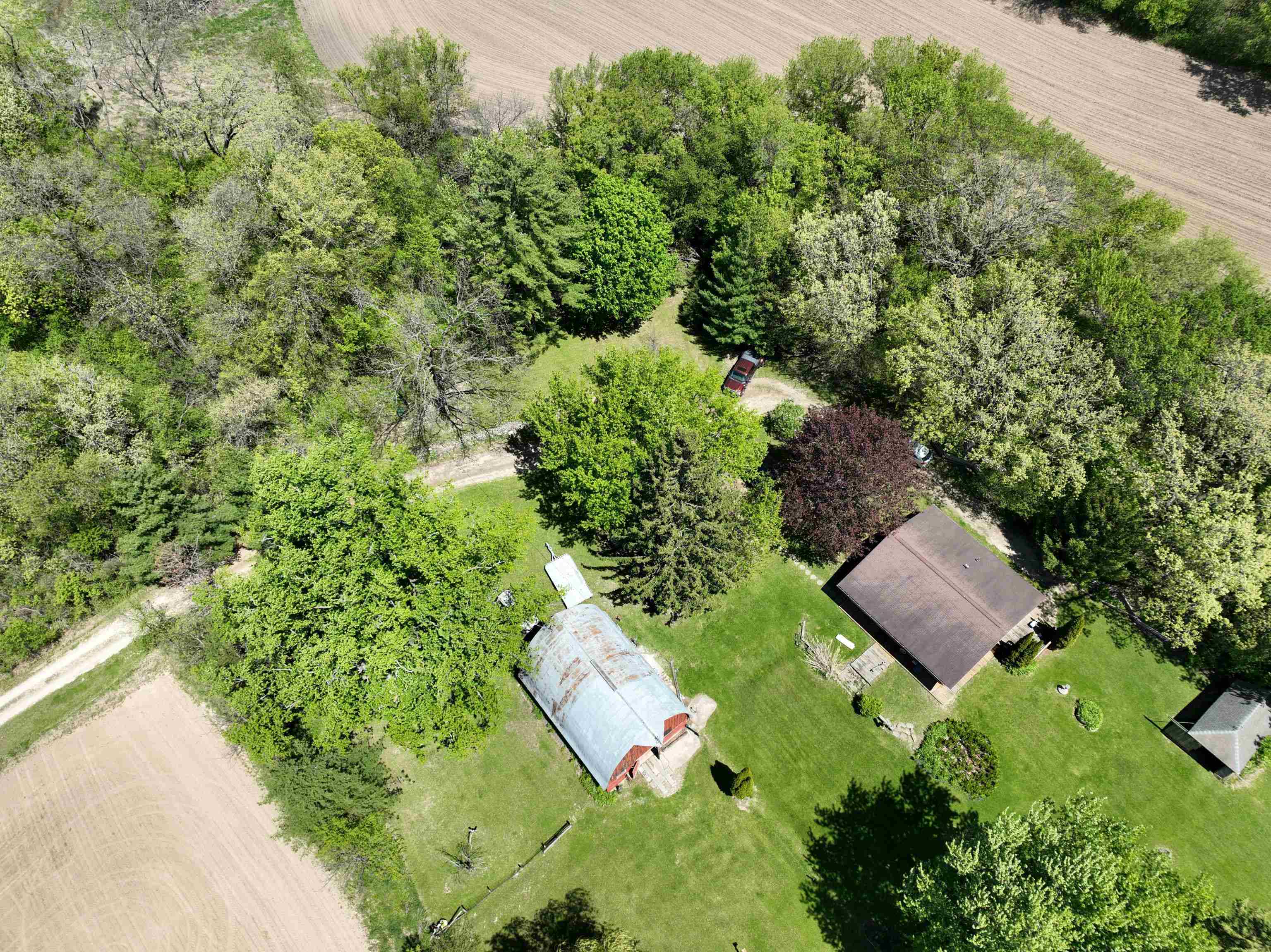 2112 Utica Road Cambridge, WI 53523 - Photo 34 of 52