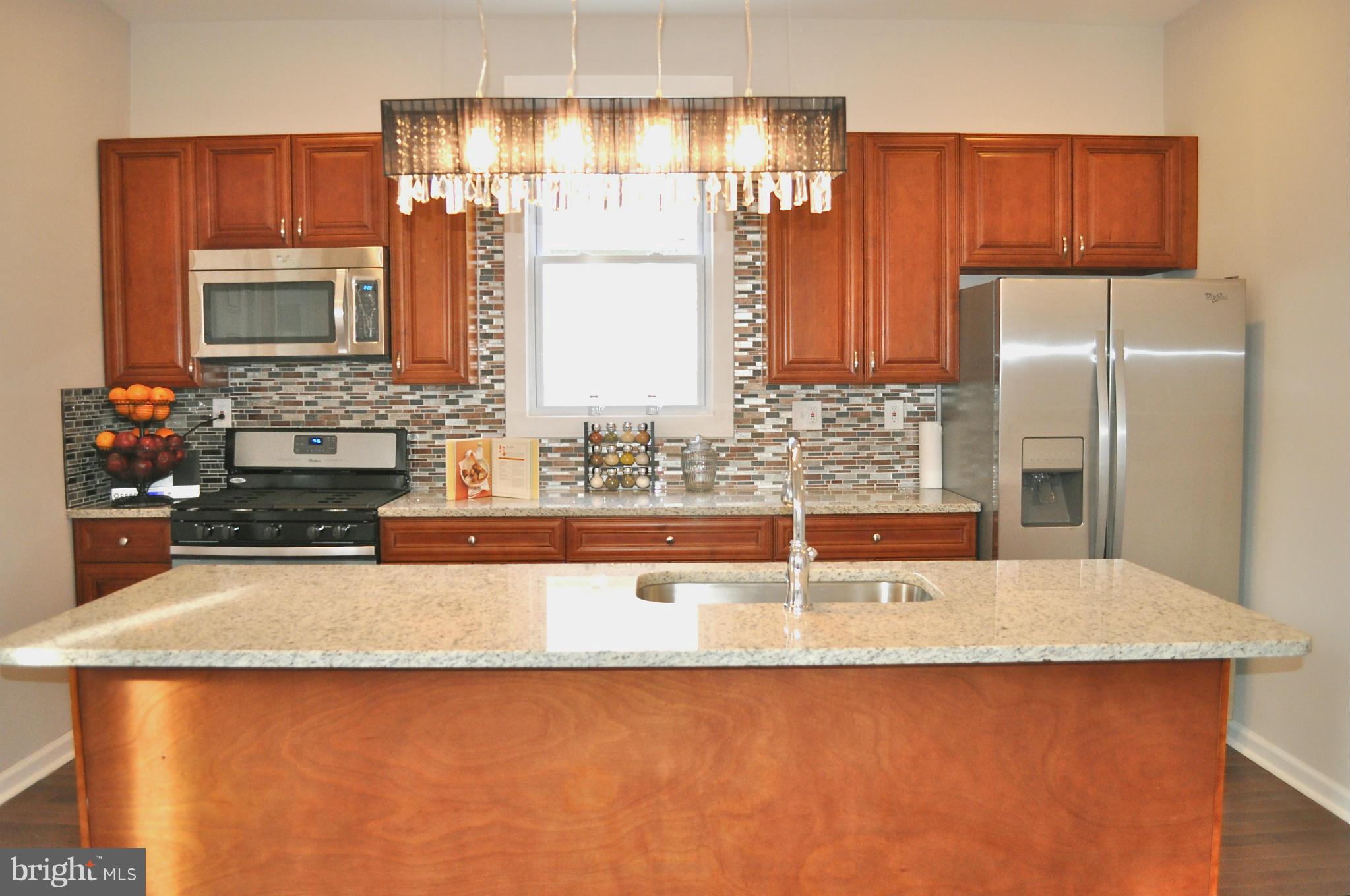 3402 Edgewood Road Baltimore, MD 21215 - Photo 6 of 18 Kitchen