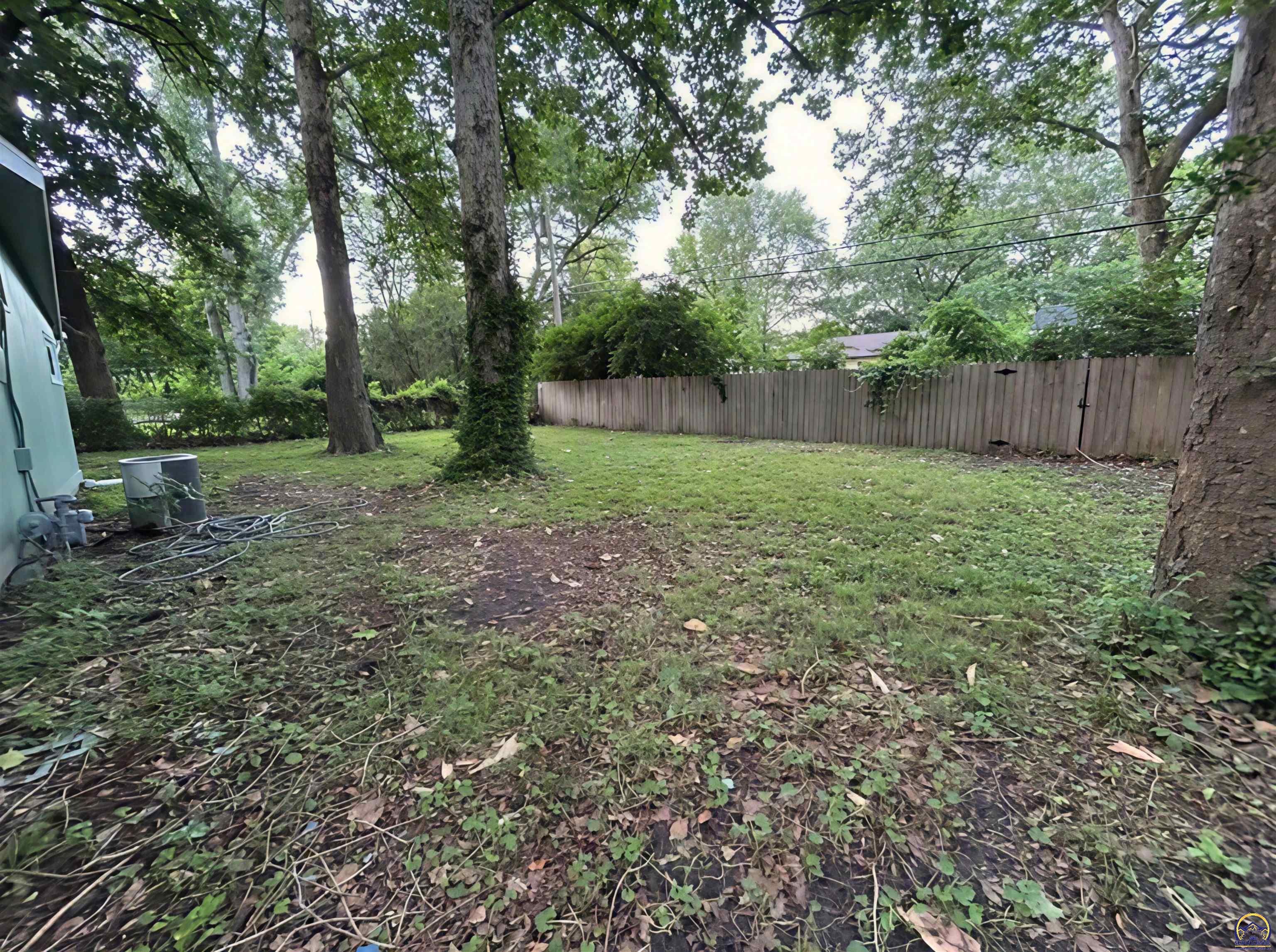 2516 Southwest Burnett Road Topeka, KS 66614 - Photo 23 of 23