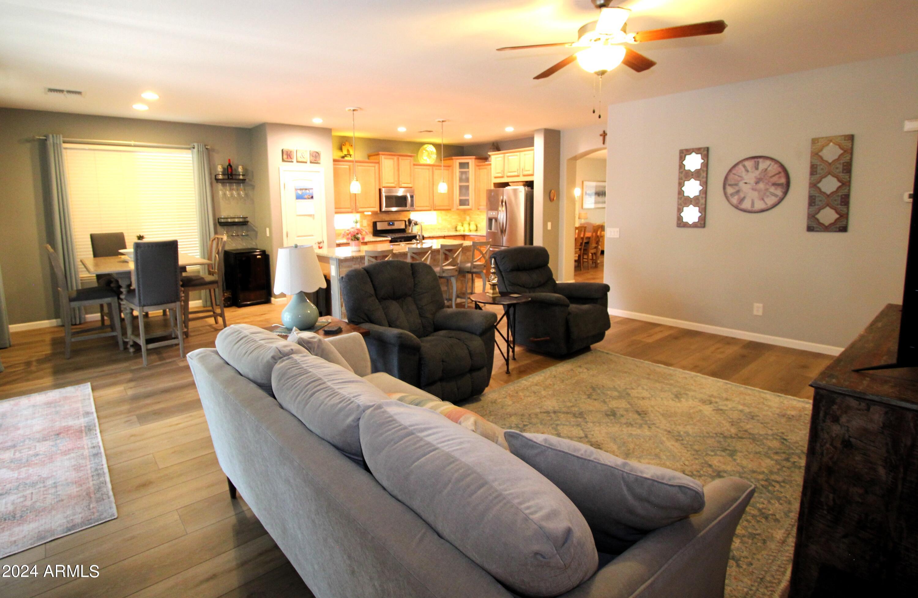 3099 East Ridgewood Lane Gilbert, AZ 85298 - Photo 14 of 38 IMG_7370