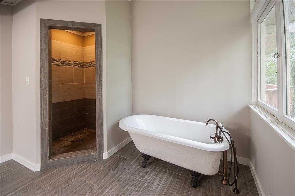 5270 Riverview Road Northwest Atlanta, GA 30327 - Photo 10 of 20