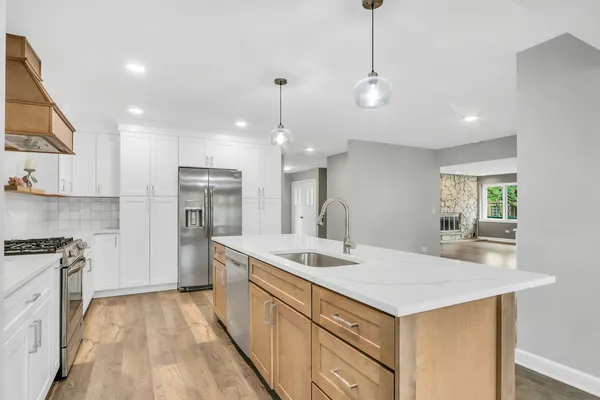 $3,400 | 179 South Alleghany Road, Grayslake, IL 60030