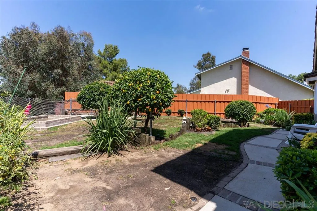 8971 Ridgeton Lane Lakeside, CA 92040 - Photo 4 of 25 Gallery Image 4