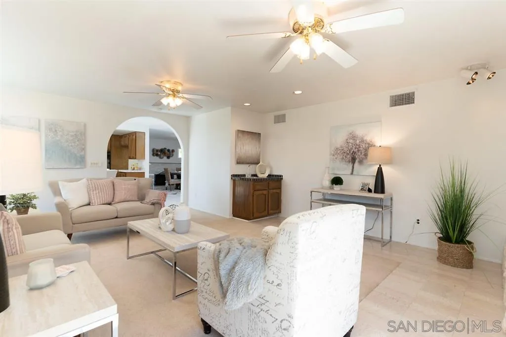 8971 Ridgeton Lane Lakeside, CA 92040 - Photo 5 of 25 Gallery Image 5