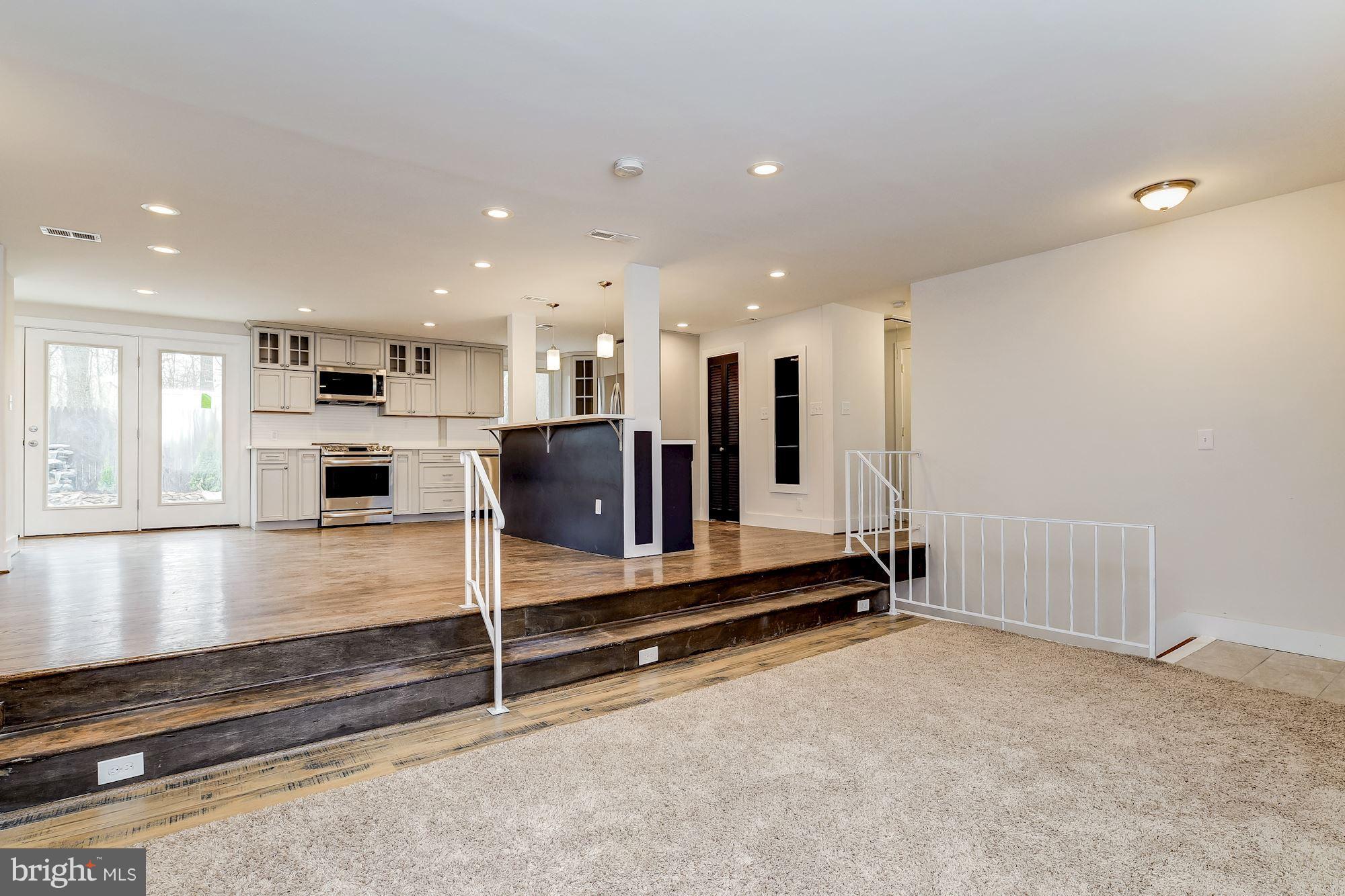 14827 Old Frederick Road Woodbine, MD 21797 - Photo 5 of 30 Interior (General)