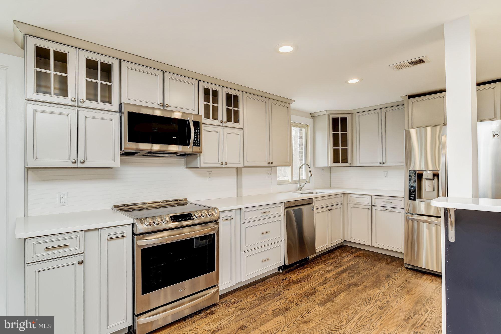 14827 Old Frederick Road Woodbine, MD 21797 - Photo 6 of 30 Kitchen
