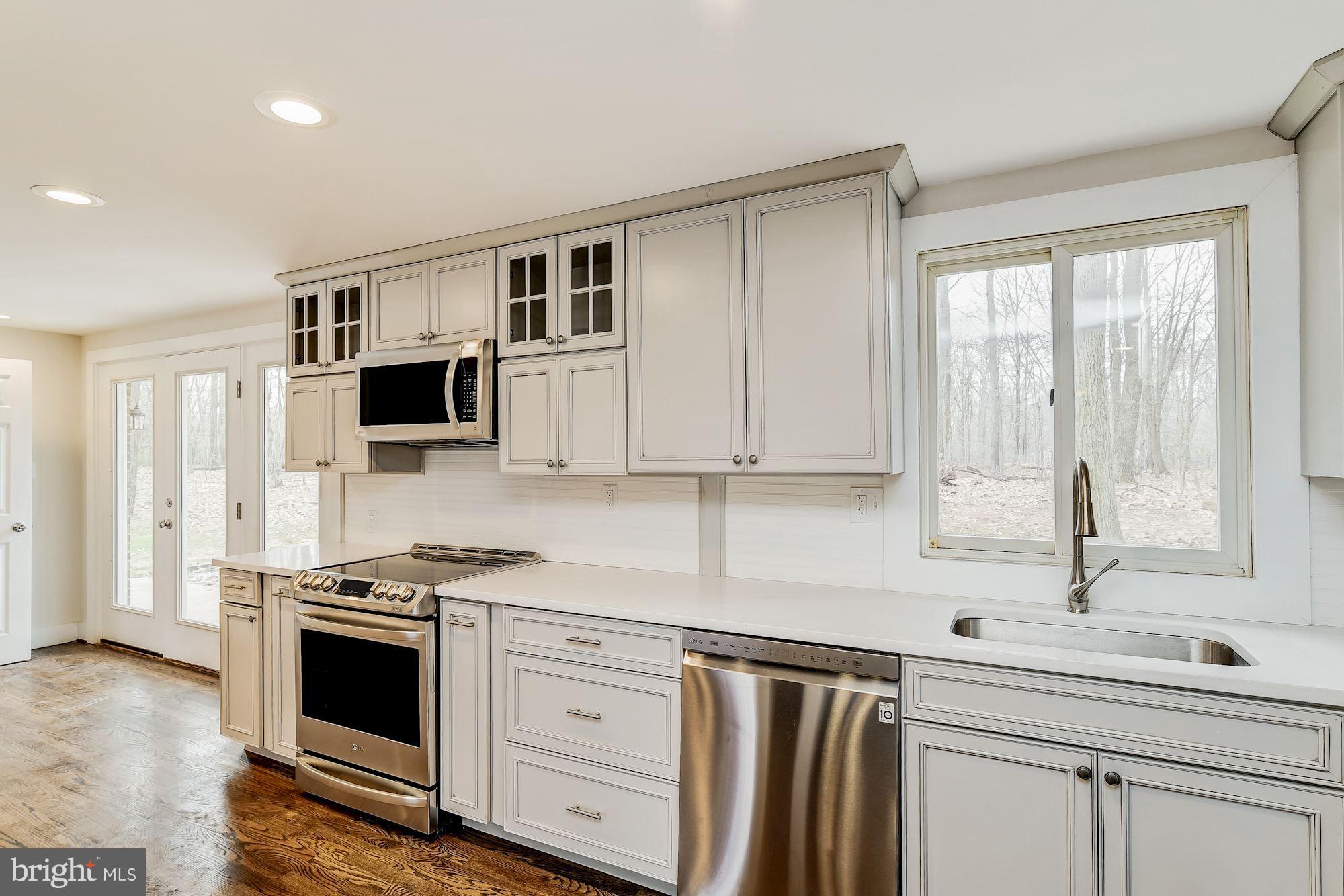 14827 Old Frederick Road Woodbine, MD 21797 - Photo 7 of 30 Kitchen