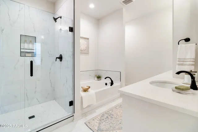 $3,250 | 425 Heart D Farm Road, Youngsville, LA 70592