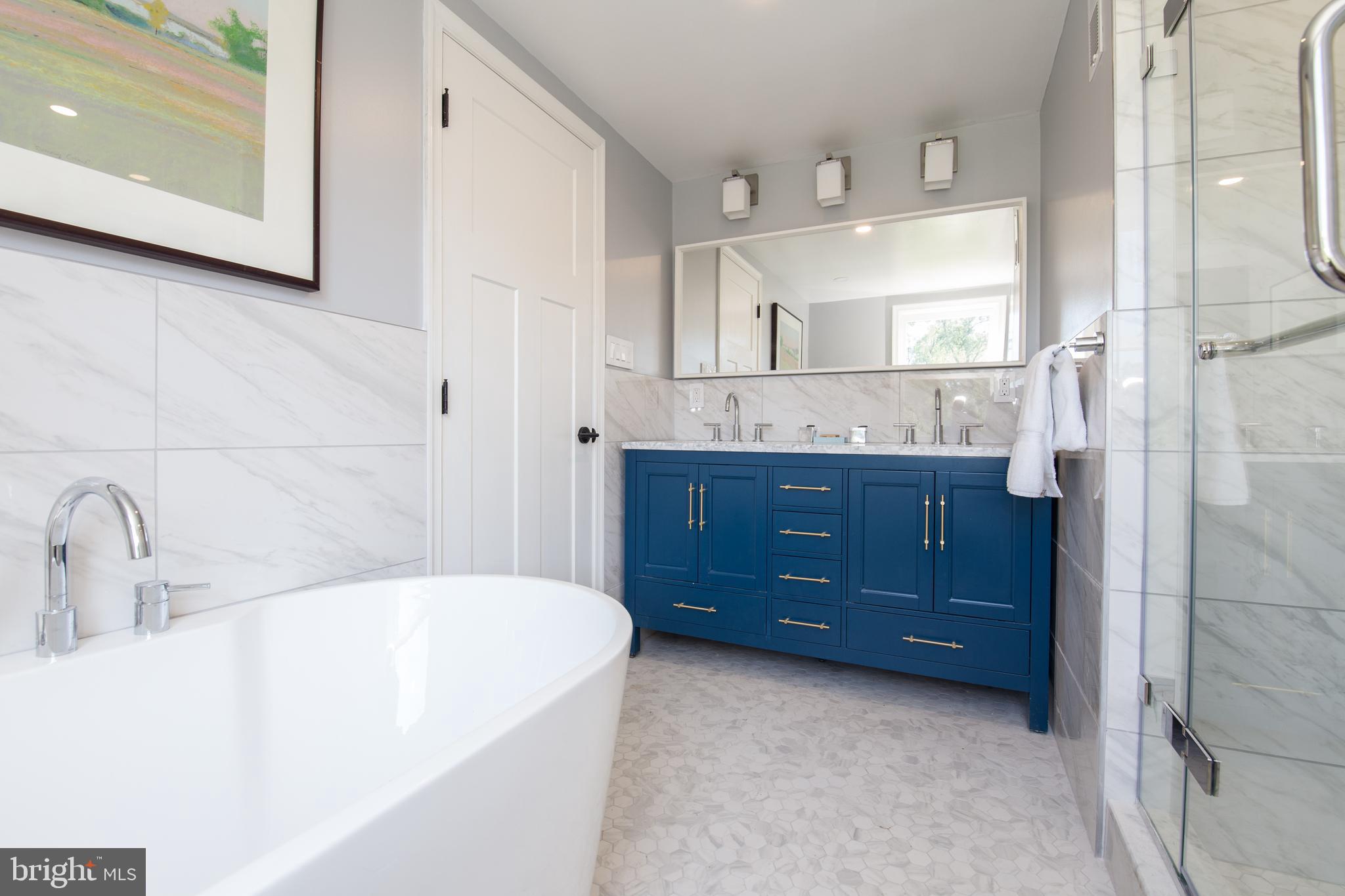 6115 West Mill Road Flourtown, PA 19031 - Photo 22 of 39 Master bath