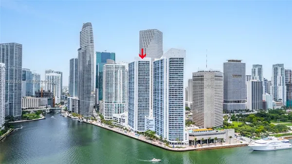 $390,000 | 335 South Biscayne Boulevard, Unit 1706, Miami, FL 33131