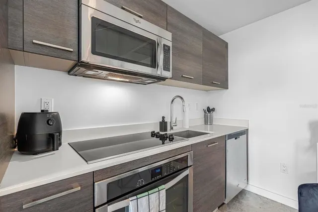 $3,000 | 151 Southeast 1st Street, Unit 2804, Miami, FL 33131