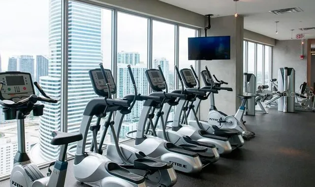 $3,000 | 151 Southeast 1st Street, Unit 2804, Miami, FL 33131