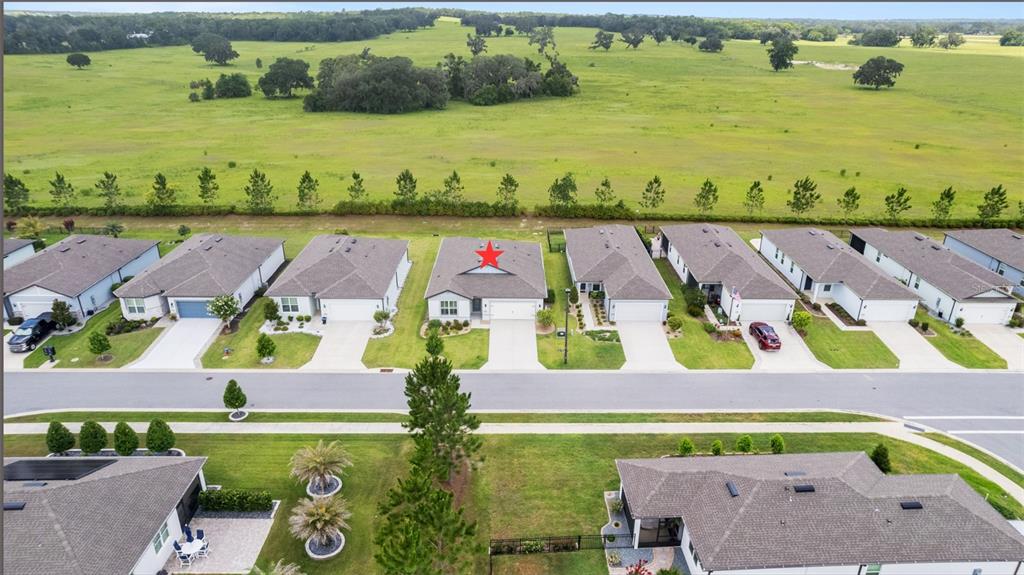 9407 Southwest 52nd Loop Ocala, FL 34481 - Photo 2 of 68