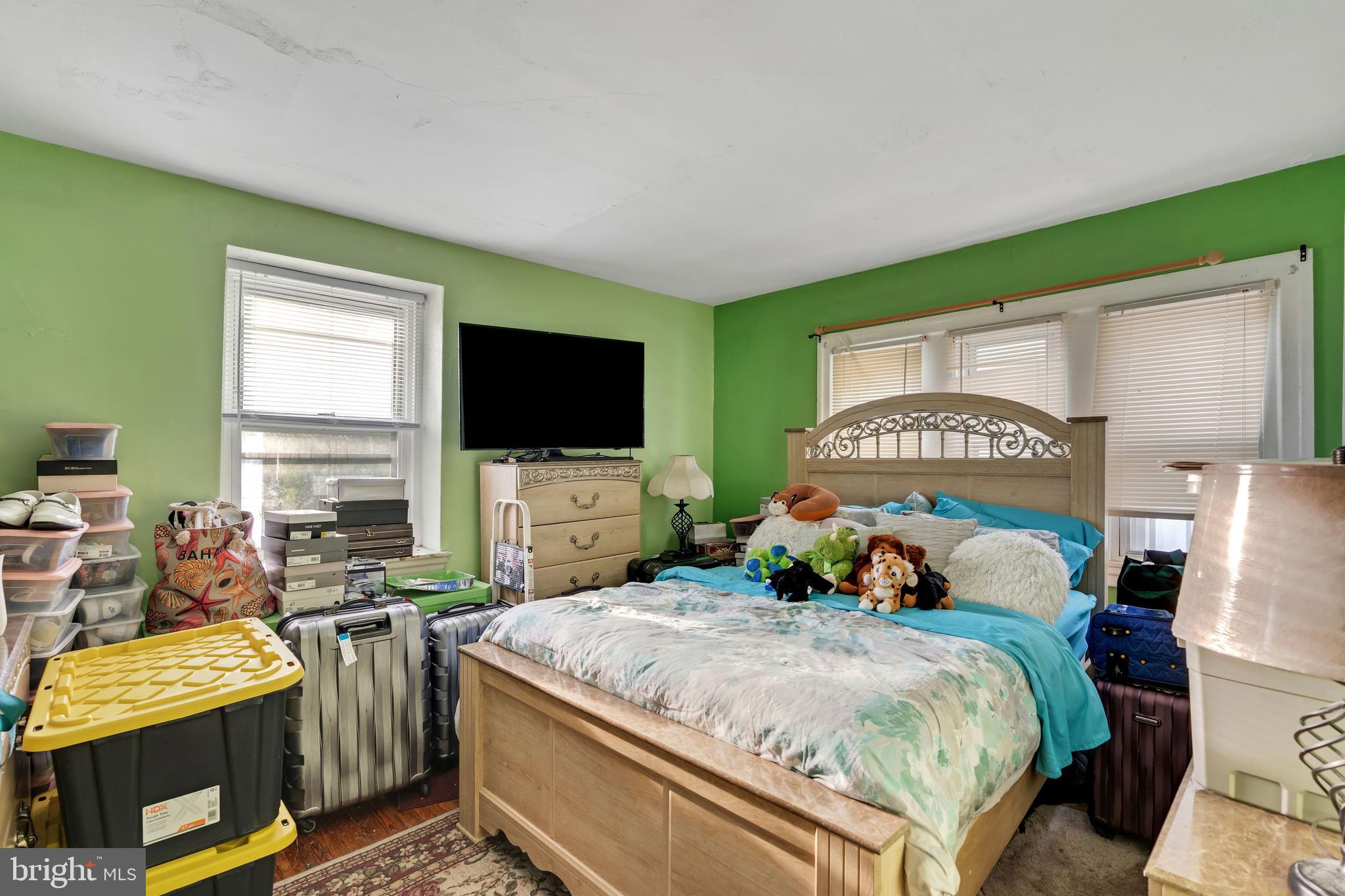 122 Copley Road Upper Darby, PA 19082 - Photo 13 of 19 Second Bedroom