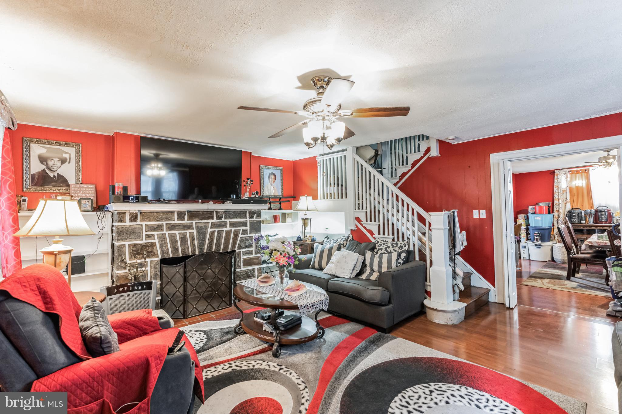 122 Copley Road Upper Darby, PA 19082 - Photo 3 of 19 Living Room