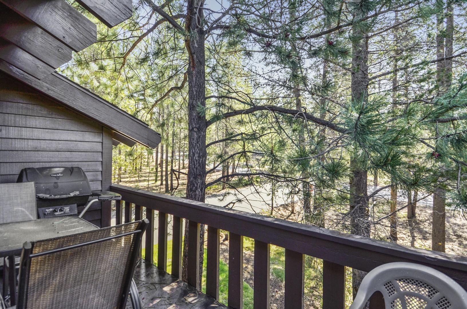 57301 Beaver Ridge Loop, Unit 10 Sunriver, OR 97707 - Photo 18 of 23 a view of a balcony with an outdoor space