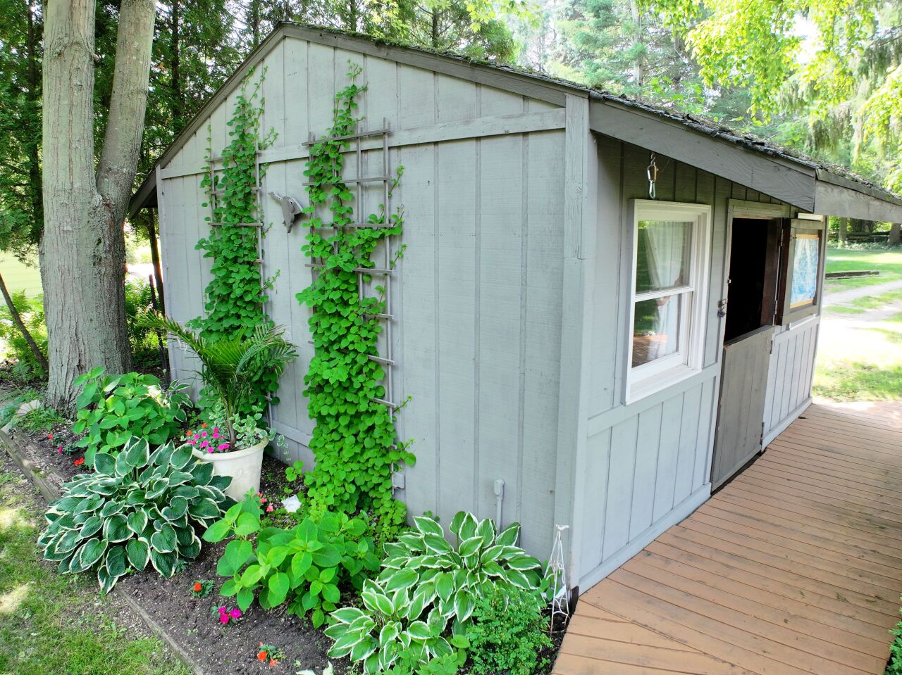 4992 Lake Bluff Road Port Washington, WI 53074 - Photo 14 of 25 16x16 Shed