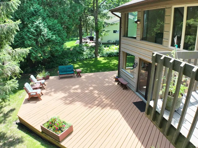 $512,000 | 4992 Lake Bluff Road, Port Washington, WI 53074