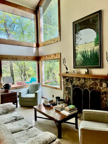 $512,000 | 4992 Lake Bluff Road, Port Washington, WI 53074