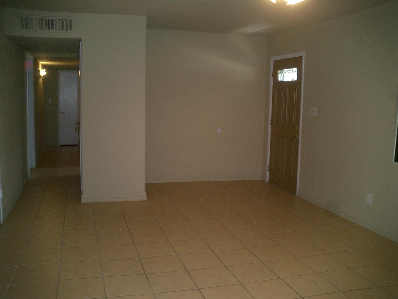 5968 West Osborn Road Phoenix, AZ 85033 - Photo 6 of 14 GREAT ROOM2