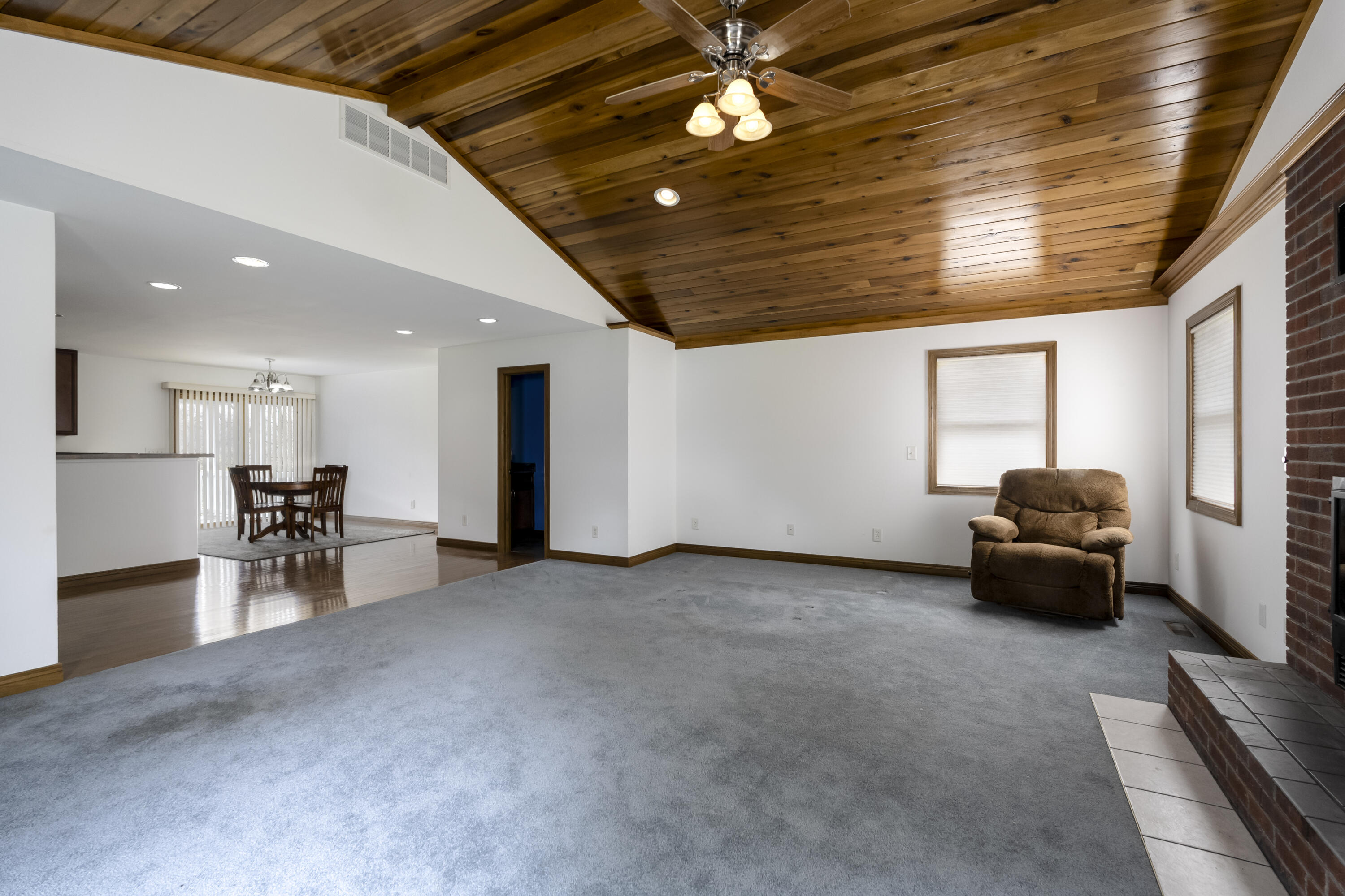4045 Petersburg Road Burlington, KY 41005 - Photo 4 of 27 Gallery Image 4