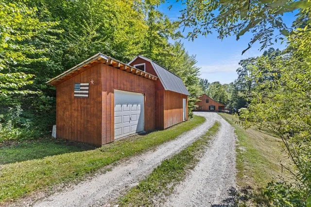$609,900 | 3520 Hinesburg Hollow Road, Starksboro, VT 05487