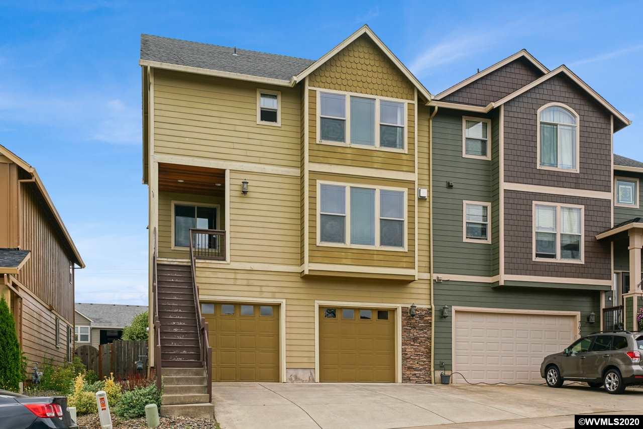 808 Crouchen Street Northwest Salem, OR 97304 - Photo 2 of 37